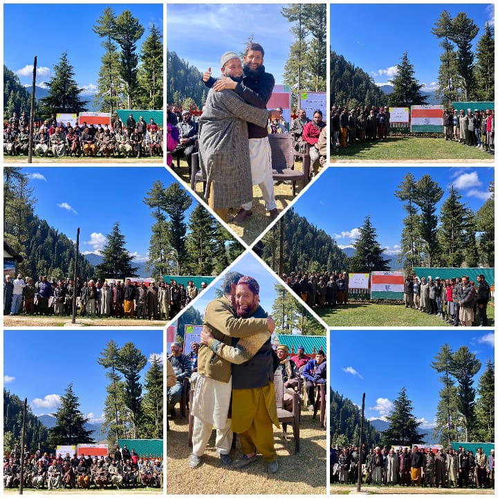 Raziya_Lolabi's tweet photo. Youth Club Shrant in collaboration with Zorawar Garrison, #IndianArmy organised a Seminar on the occassion of 'World Heritage Day' at Dherian

#Heritage
#HumsayaHainHum
#SavioursOfKashmir
#Indianarmy
#OnPathOfTransformation
#TransfomingIndia
#IndianArmyNationBuilding https://t.co/dgoB7KAakK