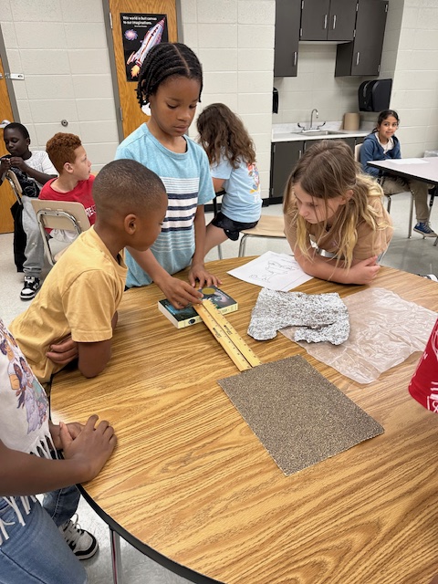 Mrs. Toombs' second grade class participated in two science activities related to the book 'Friction Fred' which they read in Mrs. Snyder's GT enrichment class.  🖤💛
#STEAMe #FrictionFred #ScienceExperiment