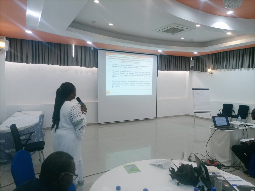 Partage d'expériences du Togo sur les conventions locales au Burkina faso. 
Cas de la convention locale d'Ando Kpomey situé situé au Nord-est de la préfecture de l'Avé à 60 km de Lomé, présenté par Adidjatou POUPOUNI de Inades formation Togo.
Des résultats concrets du terrain...