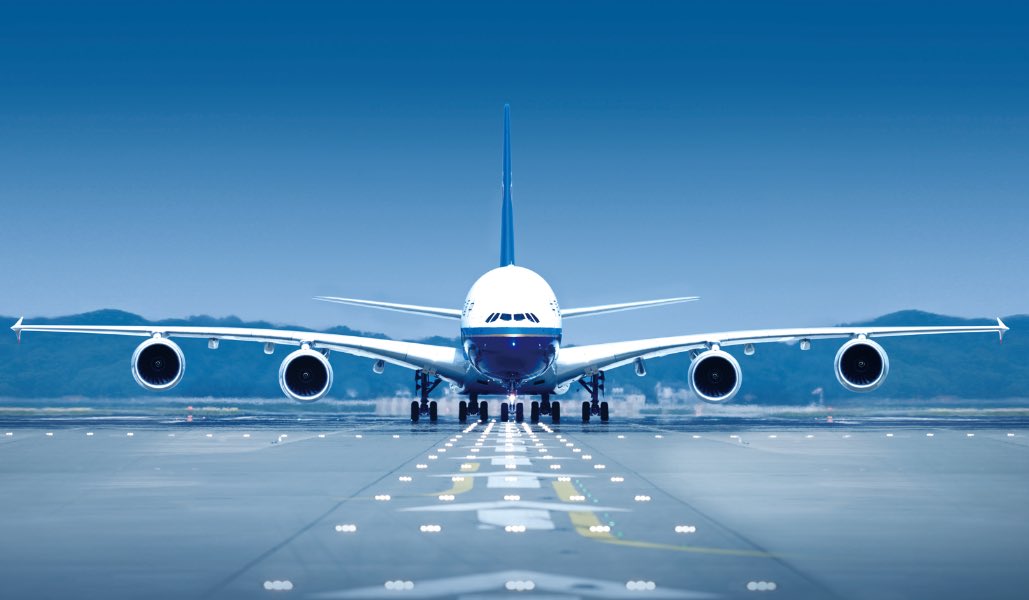 صحيفة الاقتصادية: قريبا إطلاق شركة طيران سعودية جديدة في #الرياض من قبل أحد المستثمرين للربط بين #السعودية وأفريقيا👏😍