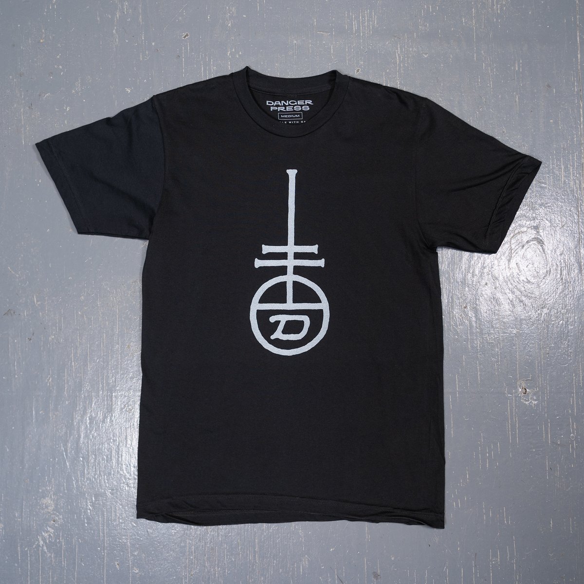 Danger_Press's tweet image. Our very own Colophon. Contrasting colors.

#logopassion #logotipos #logoconcept #letterlogo #logo #logos #brand #brandidentity #colophon #fashion #guide #placement #exactfit #accuracy