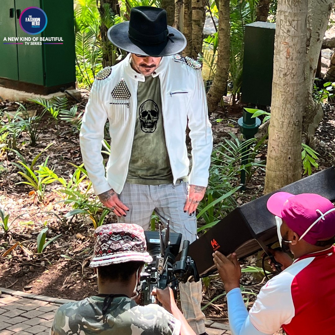 thefashionhero's tweet photo. 😲 Guess who’s preparing for the upcoming season! Yes!! It's AJ McLean!🕺
😍 We can't wait to welcome our contestants and set off on an extraordinary journey!📽️🎞️
#ajmclean #bsb #backstreetboys #bsbfan #newjourney #thefashionhero #realitytv #tvseries #castingshow #castingcalls https://t.co/PKcw5JQBrg