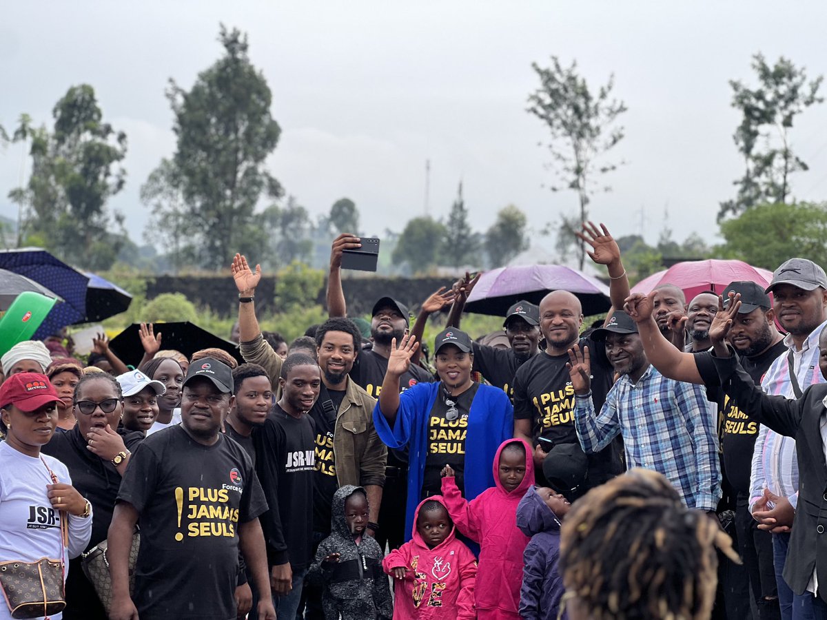 FG_dps's tweet photo. #RDC #Goma 

La délégation de la Force Grise conduite par sa Présidente @Miramwilarhe a posé un geste de charité au camp des déplacés à Goma. https://t.co/db7Z0vz8YB