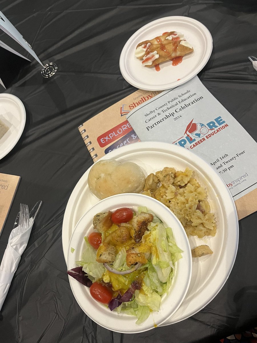 Great things happening with Shelby County’s CTE programs! An awesome event last night highlighting student achievement, pathways, & community partnerships! Shout out to both @RocketPrincipal & @MLCTitanNation Culinary for a delicious meal!
@shelbycountysch @ShelbyCoATC 
#cteworks