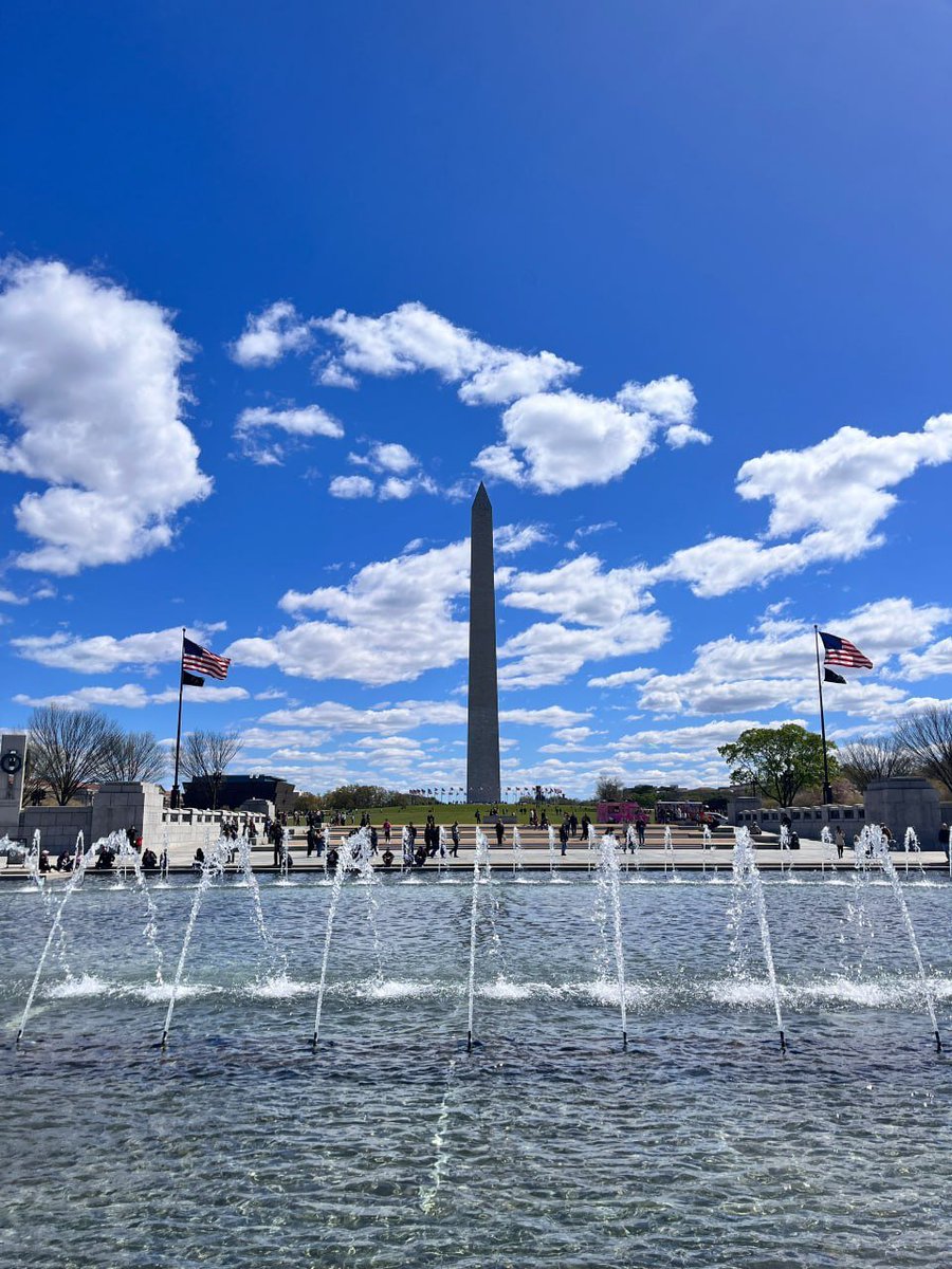 ahmetirice's tweet photo. When I was looking at photos today, I saw photos from a previous trip to Washington. I thought it had been a long time since I had been there. https://t.co/iNU7tC5VpT