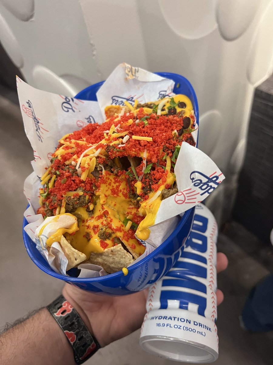 MiggyJakes's tweet photo. Dodger game was success https://t.co/ZeOEziKZrV
