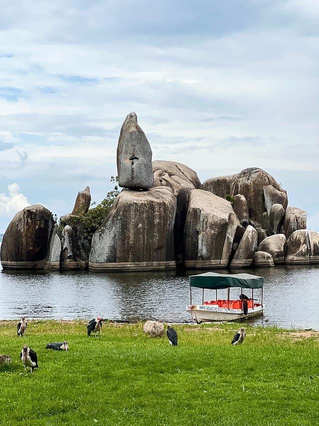 📍Bismarck Rock: Mwanza, Tanzania🇹🇿 #Africa