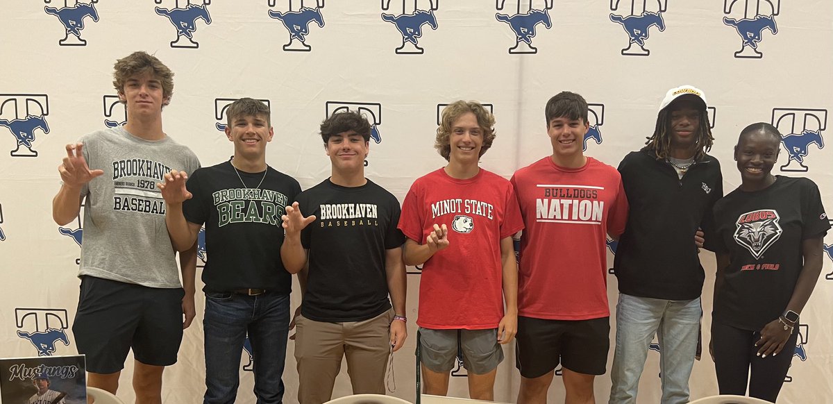 Congratulations on next level athletes 💪 @Dylanweaver2004 @christianjaq4 @chasetmarshall @NateLarsen__ @ConnorP_11 It’s going to be fun to follow you all in college‼️ We wish you all the luck and success. #MFND