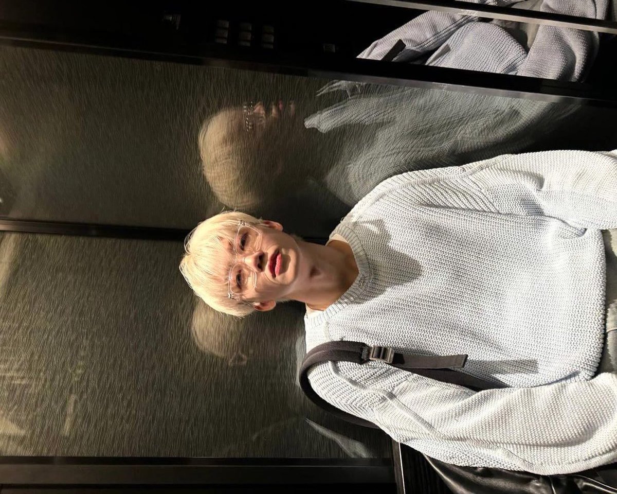 augustIune's tweet photo. whoever ends up with him is fr so lucky man is so handsome and tall he LOVES CAT (a father of 3) he cooks well he cleans he is full of love and affectionate he is talented and the list goes on (i need him in my life) https://t.co/GGUA4D44do