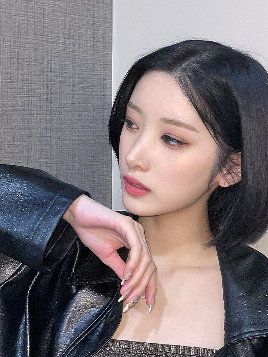 long time no see ◌ 𝆬 Ꮺ tanto estar quieta pegué el grito porque no iba a permitir perderme el #𝔴ic𝑘ed·𓊈p𝚛e𓊉de𝕓u𝐭⁩ ⁦☝️🏻 y diosito me perdone por mi avaricia, pero aquí estamos para el ⁦#𝐥i𝐥ithʼ砂糖𝑘iss⁩ ⁦en medio de la frente, ofc!

𝑚ain 𝙰ura -- 光环 · #𝙽ami