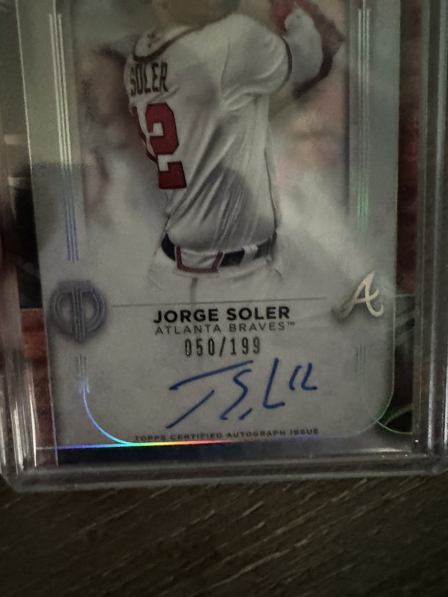It is time for another giveaway!!

To celebrate 300 followers and the start of season 2 of the Battery Mates Podcast, we are giving away this <a href="/Topps/">Topps</a>  Tribute autographed <a href="/solerpower12/">Jorge Soler</a> baseball card! 

It’s numbered /199 and is one of the few Soler autos in a Braves uniform. 

To