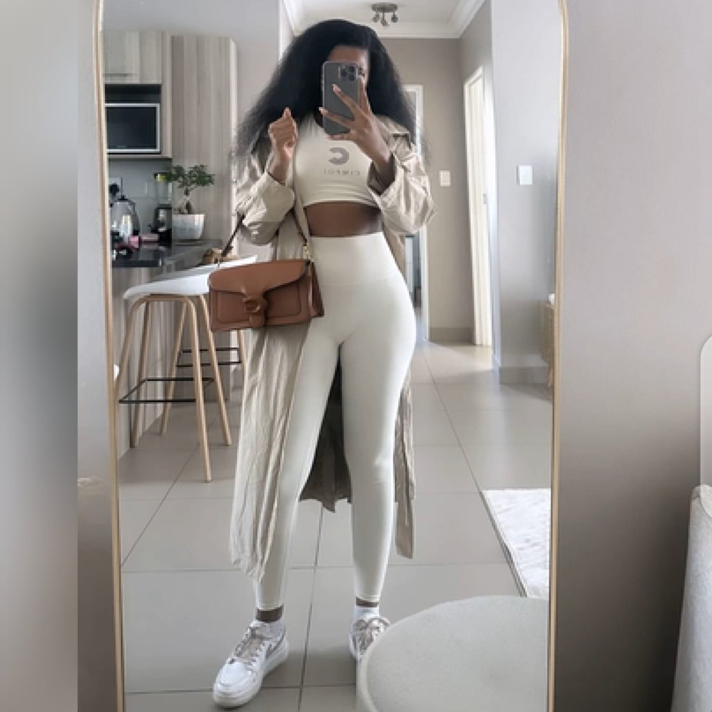 devina67386489's tweet photo. Wendy wit the bawdyy! ❤🔥😍..Looking like a snack in CIMPOL..
#Tsatsiimadiba
#Cimpol https://t.co/cJSvlpmH4R