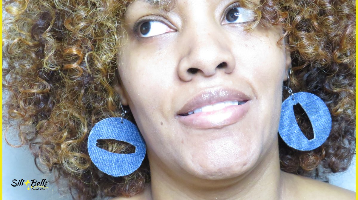 Oh the possibilities with ♻️denim👖
Feel good in your earrings😉

Shop 👉🏾SiliBells.com
Handcrafted. Sustainable♻️ Jewelry.

#SiliBells #handmadejewelry #BlackOwnedBusiness #upcycledjewelry #denimjewelry #chicagoartist #blackgirlmagic