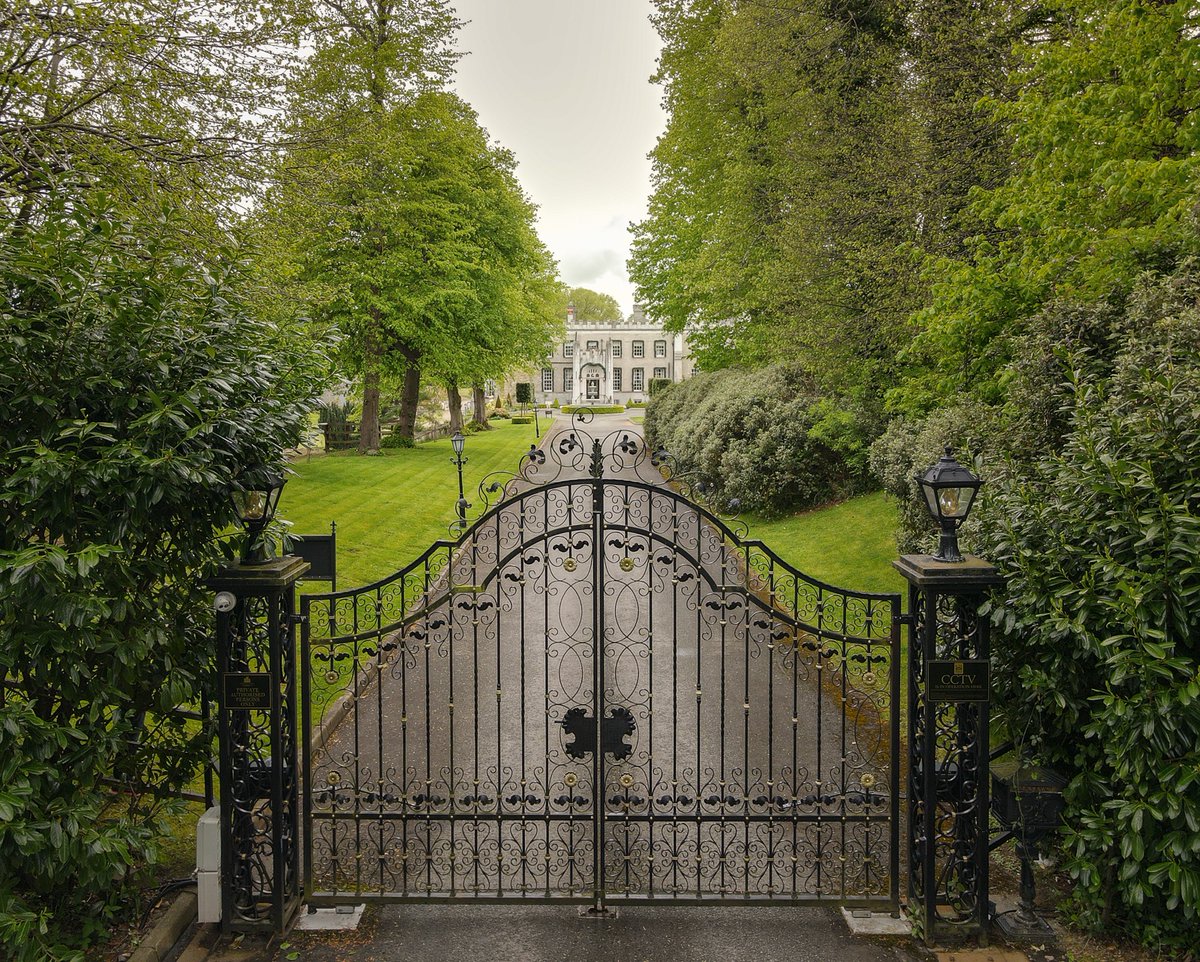 Discover a world of rich history and luxury when you pass through the gates of Bellingham Castle 🏰

Discover everything Bellingham Castle has to offer at: bellinghamcastle.ie

#DiscoverBellingham #Castle #Ireland #Louth #History