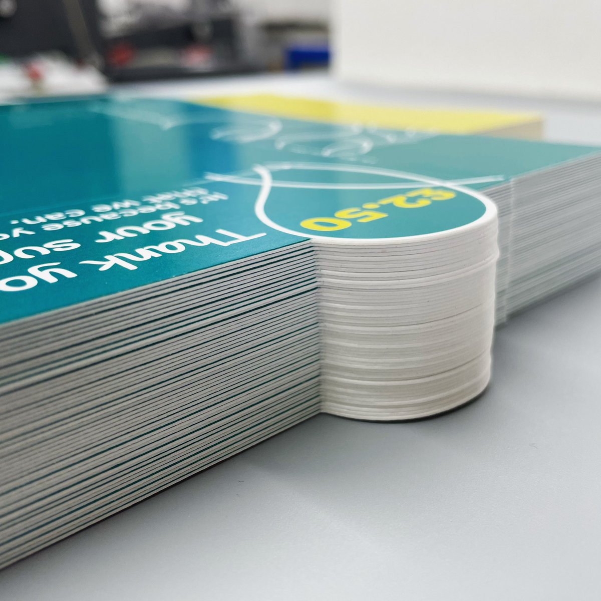 Digital precision die cutting #diecutting #digitalprint #diecut