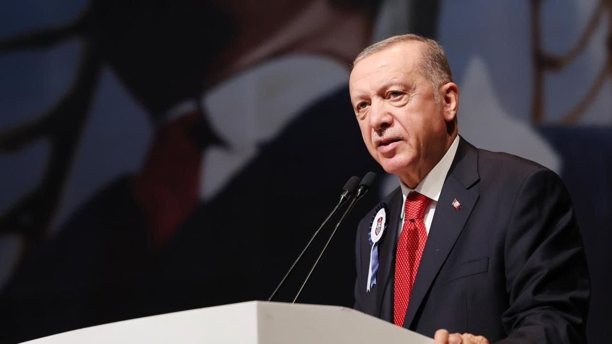 Cumhurbaşkanı Recep Tayyip Erdoğan, AK Parti Meclis grup toplantısında seçim başarısından dolayı Hatay’a ziyaret gerçekleştireceğini açıkladı. @RTErdogan @AbdulkadirOzl Haber link: hatayhabergundem.com/cumhurbaskani-…