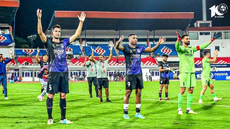 0 - @OdishaFC have not lost a single home game in the 2023-24 @IndSuperLeague season (W8 D3), becoming the third team after #DelhiDynamosFC (W4 D3) in 2016 and #BengaluruFC (W6 D3) in 2018-19 to remain undefeated at home in the league stage of an #ISL season. Fortress. #ISL10