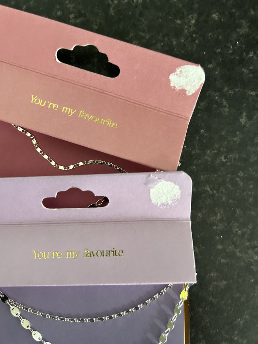 KT12GRG's tweet photo. You need to use better labels @Georgeatasda or even put the prices on the back of gifts @asda what a shame, just looks messy and it’s a present 🙄 @AsdaServiceTeam https://t.co/LkCHCnnW2u
