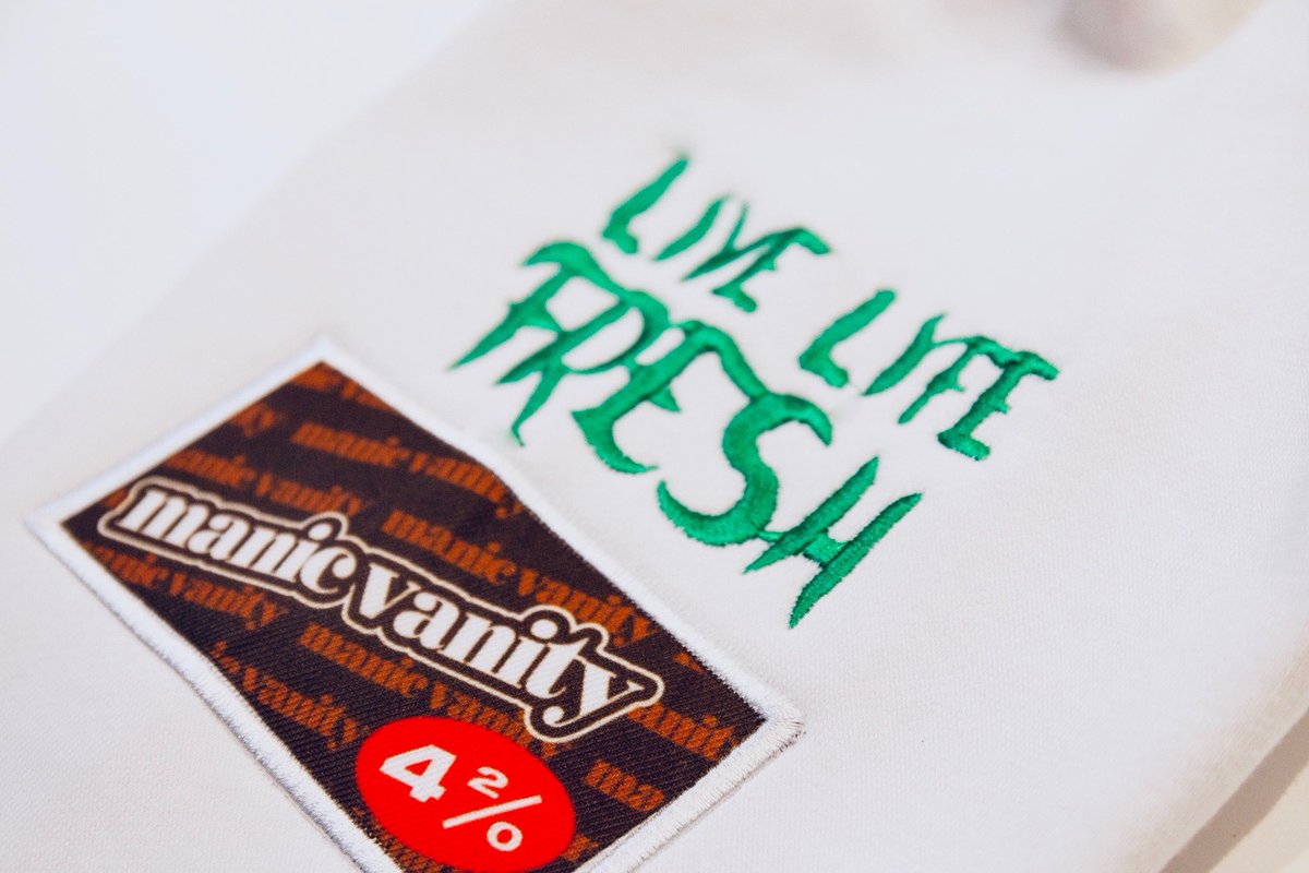 manicvanity_'s tweet photo. #ManicVanity “Me & My Bic” Hoodie
Ready for you 420 festivities #LiveLifeFresh
https://t.co/W500zNjRmu https://t.co/7qOB5MghdB