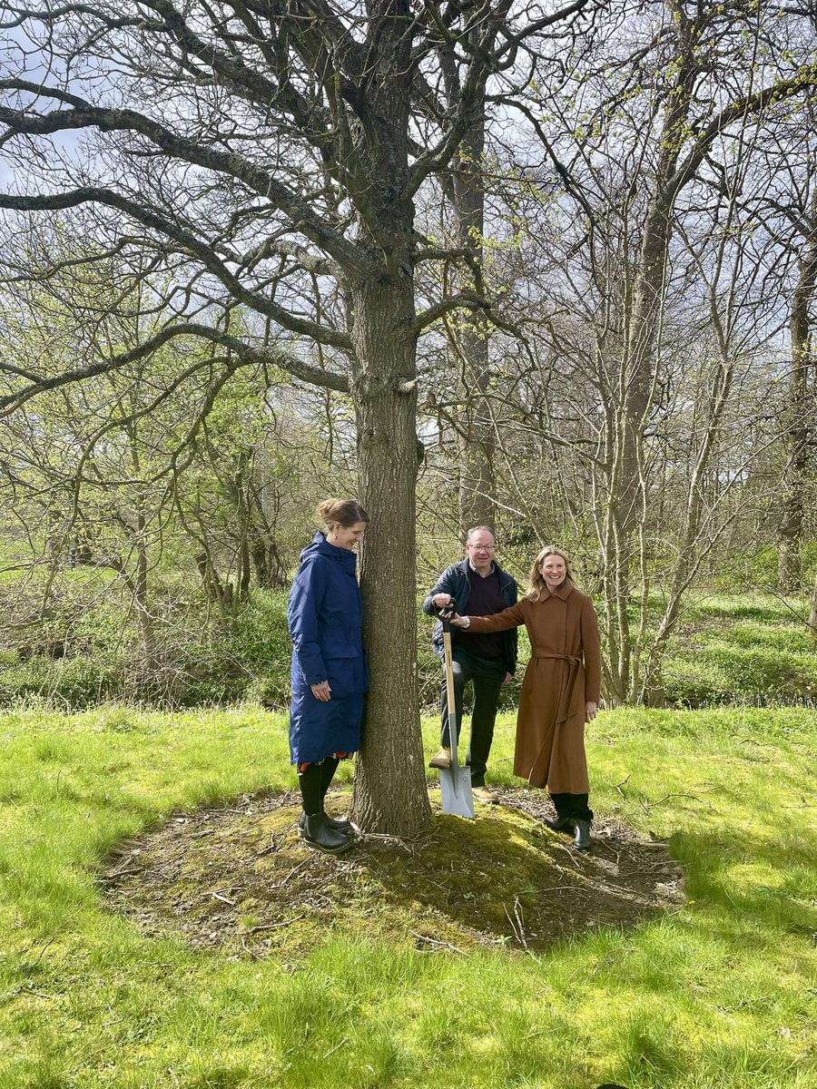 It was lovely to be asked to be part of the launch of Gogarburn Tree Nursery. This is a great collaboration between @TCVScotland and @NatWestGroup. Volunteers will collect local native seeds, propagate them in the nursery and ultimately plant trees across Scotland.