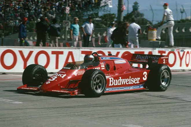 Mario Andretti é o único piloto na história a vencer o GP de Long Beach na #F1 e #IndyCar. O americano venceu a corrida da F1 em 1977, e na Indy venceu em 1984, 1985 e 1987 #LongBeachGP