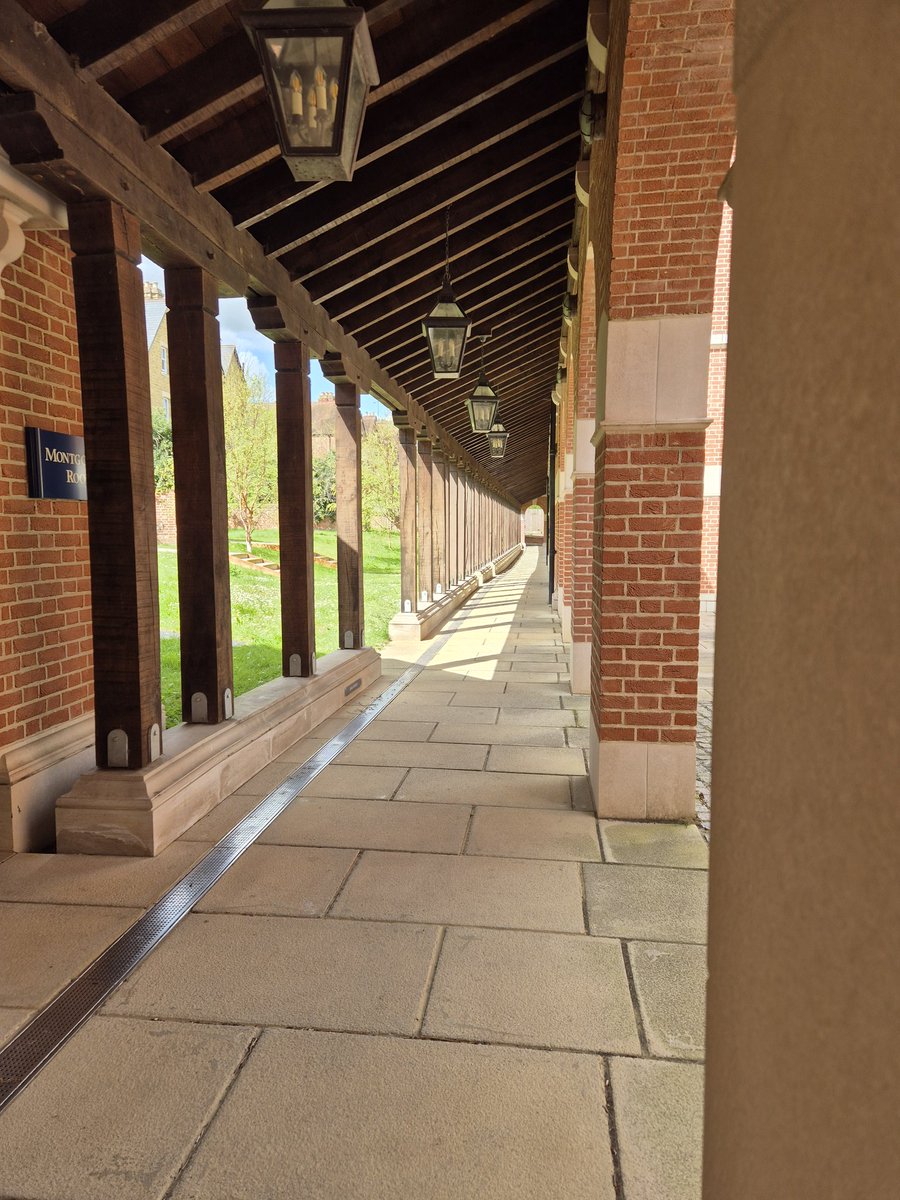 Em_Harv_Law's tweet photo. I attended #OXLEAP24 yesterday - 1st time in Oxford, picked a good spot to stay with 30mins walk through the parks to Lady Margaret Hall - great event communicating sustainable healthy diets, identifying agents, and opportunities for transition to more sustainable food system. https://t.co/AKICaUcQ4T