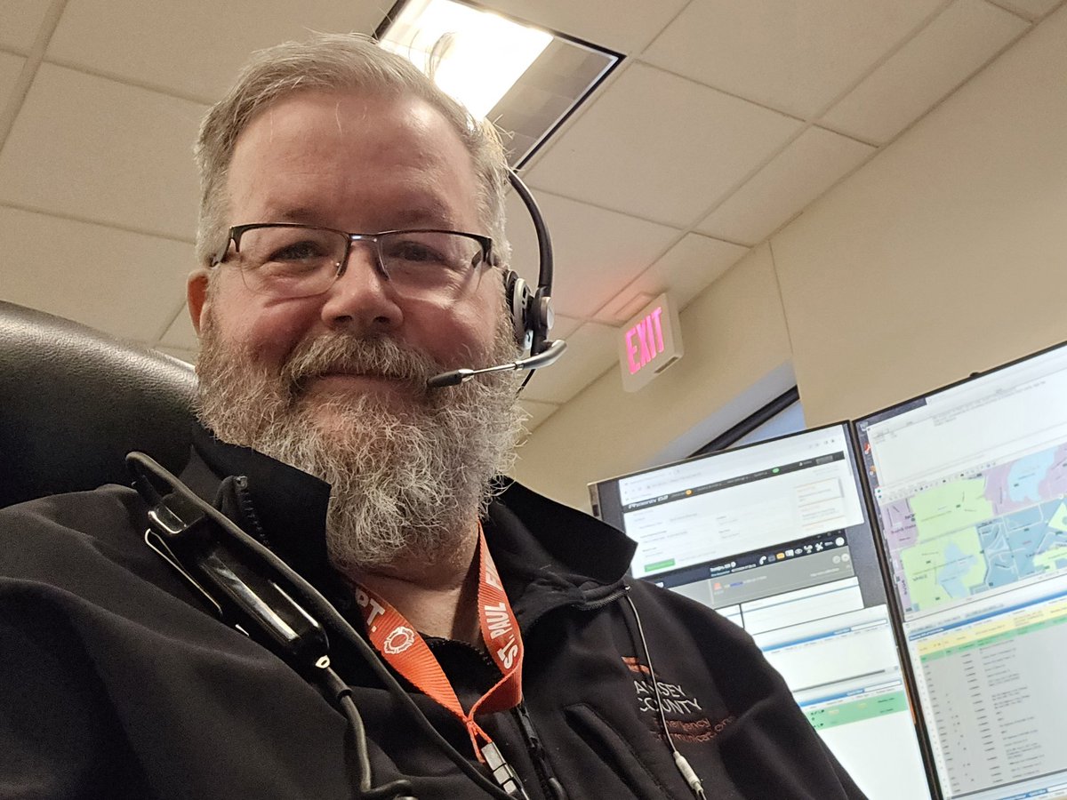Happy National Public Safety Telecomunicators Week (April 14–20)! Proud to work with the best in the busiest PSAP in MN (975K calls in 2023). My profession for 31 years. #IAM911 #NPSTW2024