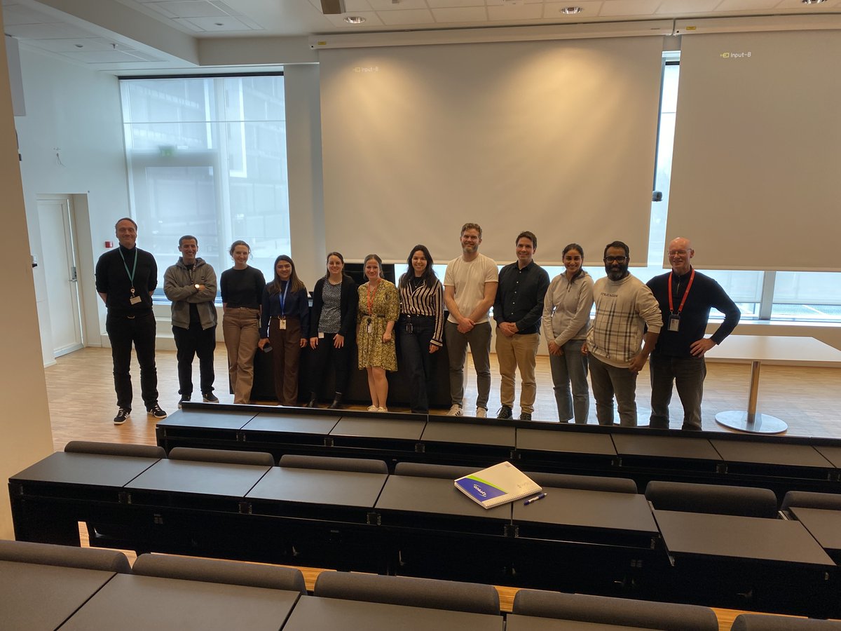 Biologielever fra Ullern besøker <a href="/HaraldStenmark/">Harald Stenmark</a> sin forskergruppe <a href="/Oslounivsykehus/">Oslounivsykehus</a> i dag og får lære mer om deres forskning. Spesielt gøy var det å lære hvordan de bruker bananfluer og zebra fisker i sitt forskningsarbeid. #rekruttering @OsloCancer samarbeid