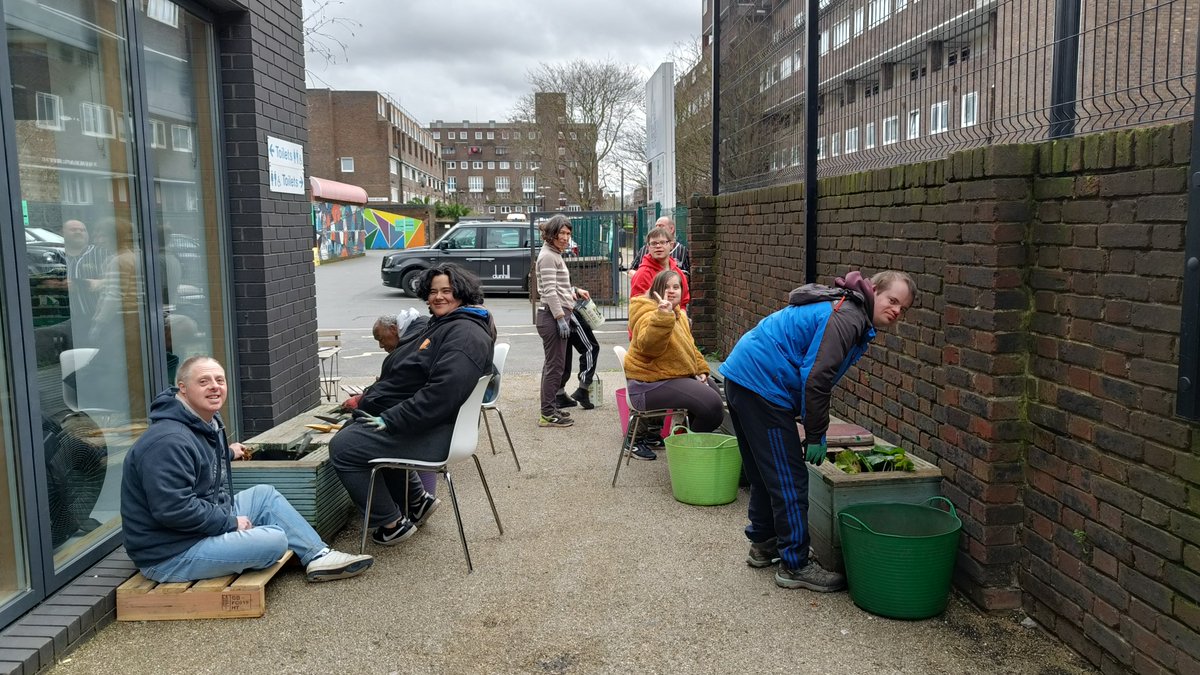 How exciting, we've already started transforming planters at @BlackPrinceHub - all thanks to being chosen as one of 100 community nature projects across England, Scotland and Wales to receive funding from The Nature Hubs Fund. Big thanks to Hubbub! 🌿 ▶️ bit.ly/4d1ISDD