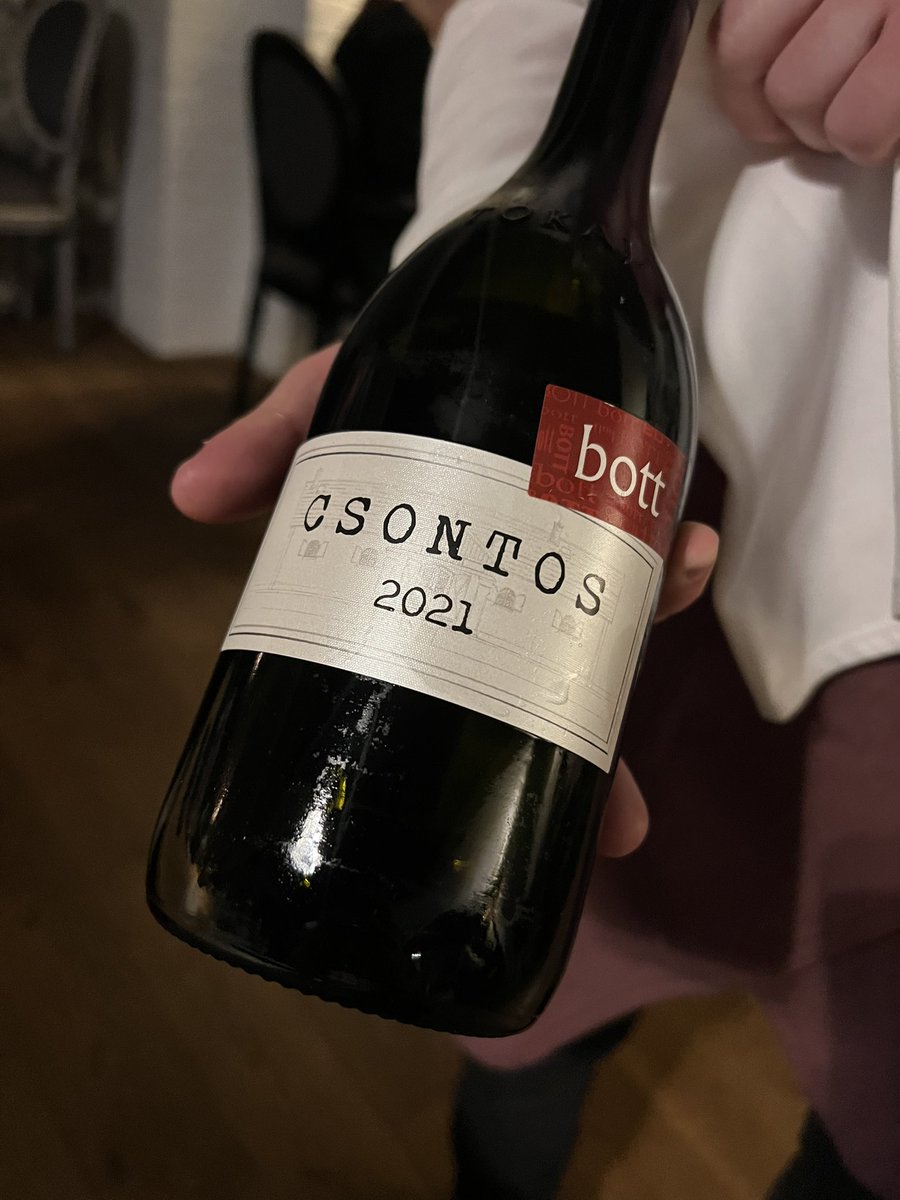 Next stop: Tokaj! Starting a secret project here with the staggering 2021 Csontos #Furmint from Bott. What a magisterial wine, allying #Tokaj’s iron-cast structure with some phenomenal fruit.