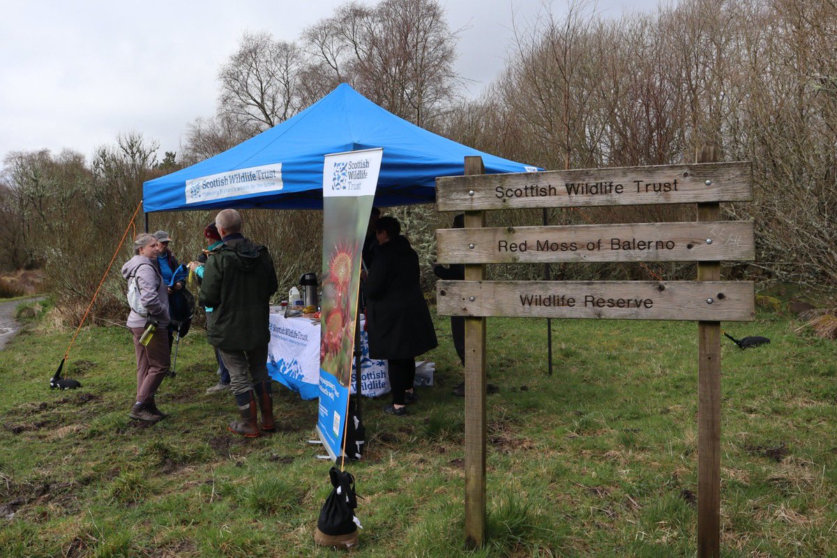 Super visit to Red Moss of Balerno As the MSP nature champion for Lowland Raised Bogs it was key to learn about the value of 🏴󠁧󠁢󠁳󠁣󠁴󠁿s peatlands Thanks to @ScotLINK members @ScotWildlife for hosting & @BuglifeScotland & @savebutterflies for providing expert invertebrate input 🐛