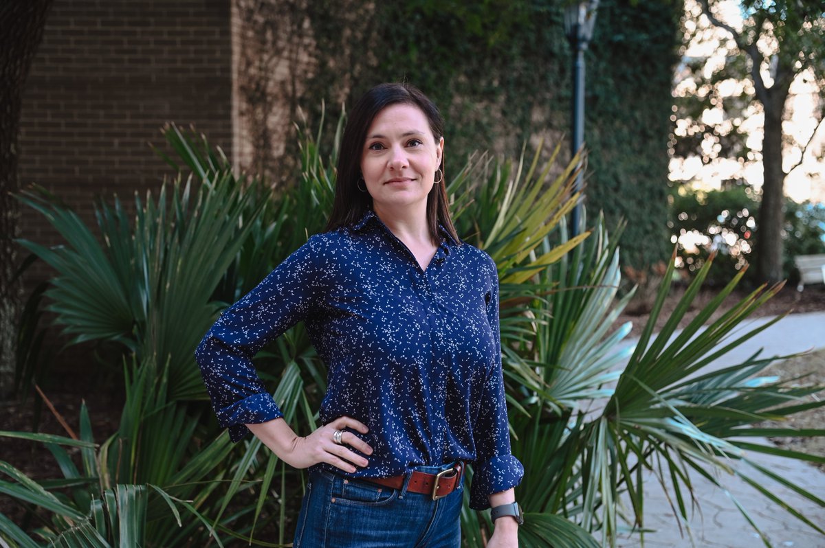 USC Arnold School of Public Health (@uscarnoldschool) on Twitter photo Liz Will has joined <a href="/UofSC_COMD/">USC Communication Sciences and Disorders</a>, bringing expertise in cognitive processes and executive function profiles in children with genetic conditions associated with intellectual disability. ow.ly/FI8q50Ri70C
#ArnoldSchoolProud #WeArePublicHealth Liz Will has joined <a href="/UofSC_COMD/">USC Communication Sciences and Disorders</a>, bringing expertise in cognitive processes and executive function profiles in children with genetic conditions associated with intellectual disability. ow.ly/FI8q50Ri70C
#ArnoldSchoolProud #WeArePublicHealth
