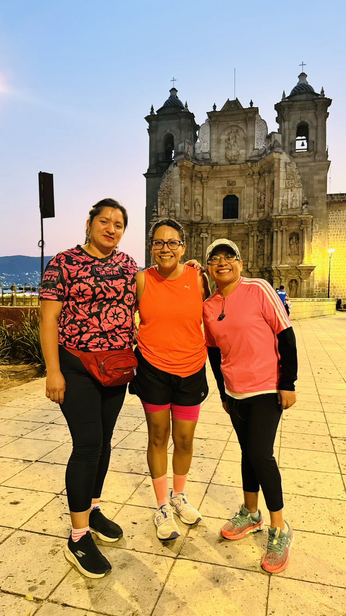 Run In Oaxaca tweet media