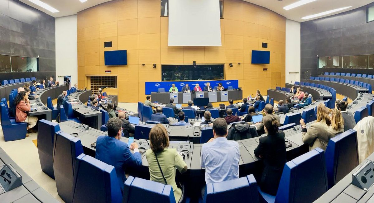 Isabel Wetzel tweet media