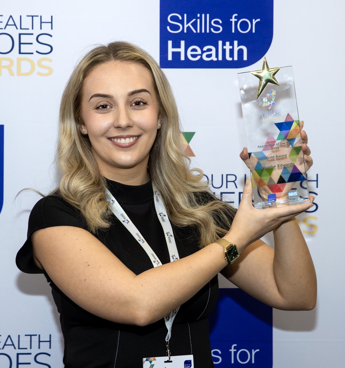 ELFT Podiatry Apprentice @Phoebepodiatry, from Bedfordshire Community Health Services, has been named national Gold Apprentice of the Year at the @skillsforhealth #OurHealthHeroes Awards 2024! Big congratulations! Read more about it here: elft.nhs.uk/news/bedfordsh…