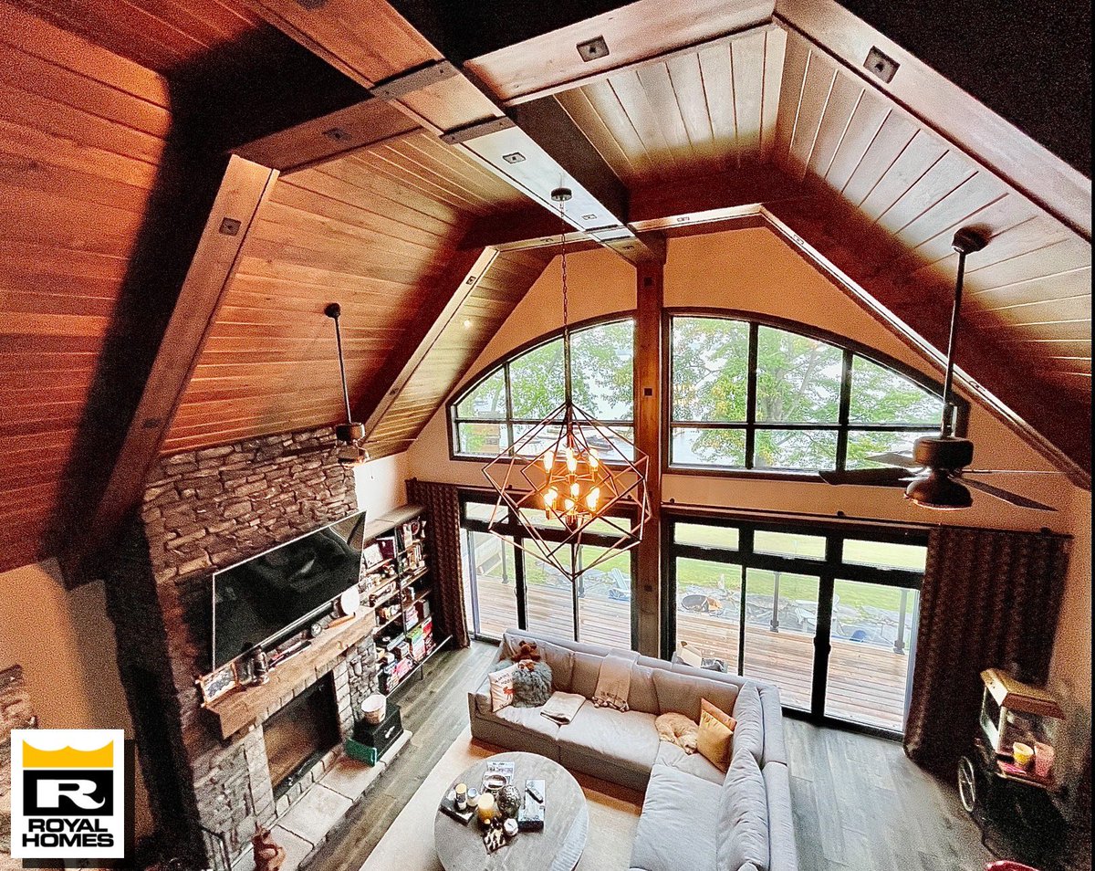 Fire up the popcorn machine!

A rainy day at your custom dream cottage is still a pleasure. 

Take a full video tour of Mark & Allison’s incredible custom Lakeview here:

📺🏠 youtu.be/55Reana6kL0?si…

🚤🇨🇦 royalhomes.com/model/lakeview/

#CustomBuilder #customhomedesign #since1971