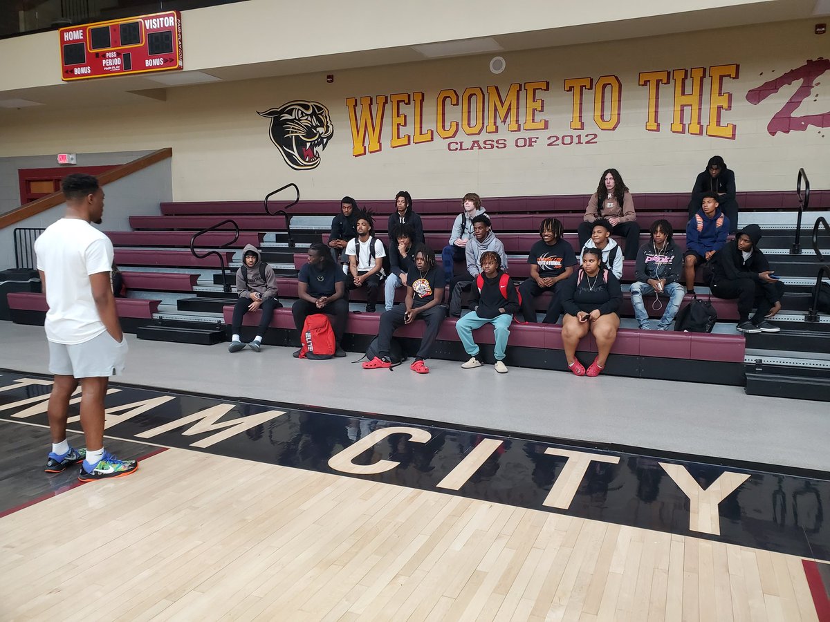 PC North Boys Basketball tweet media