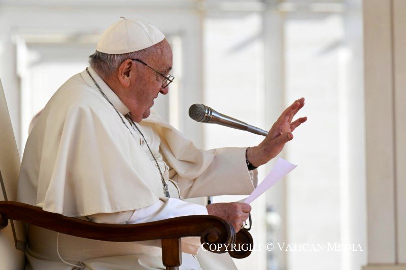Pope Francis at General Audience: “People without temperance are always unreliable. In a world where many people boast about saying what they think, the temperate person instead prefers to think about what they say.” vatican.va/content/france…