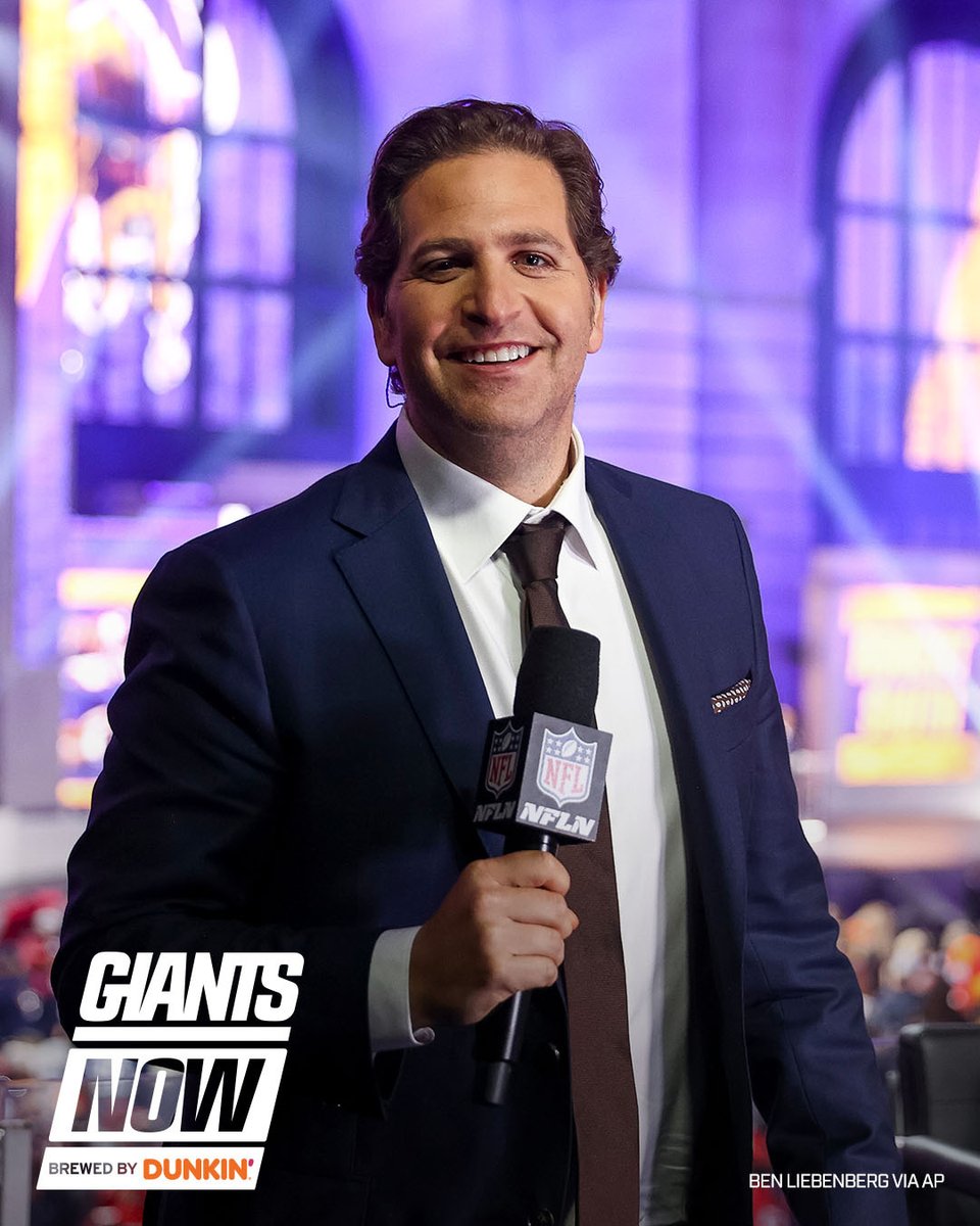 With just over a week to go till the start of the draft, NFL Network's @PSchrags released his first mock draft ⤵️ 📰: nygnt.co/gn0417