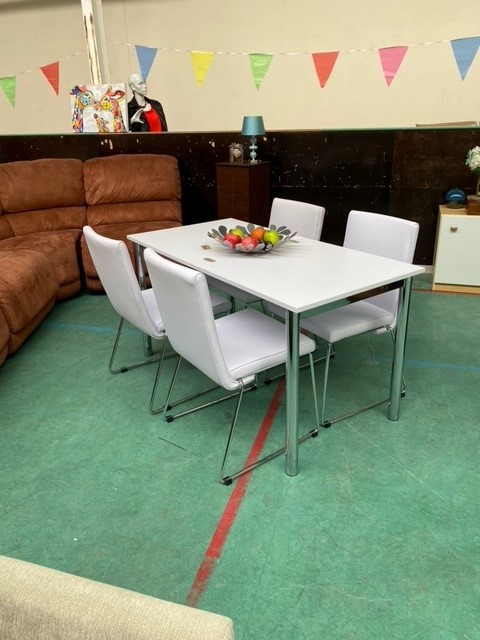 Lots &amp; lots of fantastic items just come in, if you don't see anything that takes your fancy today keep an eye on our page for regular updates as our stock changes daily. 

Better yet, visit us at Pass It On, Wilkes Avenue, Bentley, WS2 0JN.

#Walsall #Bentley #Willenhall