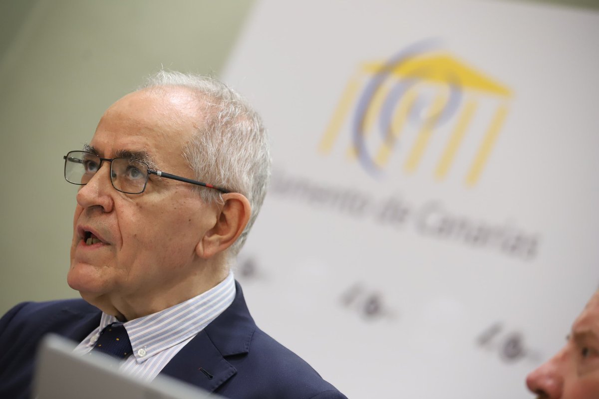 Parlamento Canarias (@parcan) on Twitter photo 🏛️ La presidenta del <a href="/parcan/">Parlamento Canarias</a>, <a href="/AstridPerezBat/">Astrid Perez</a>, recibió hoy el Informe Anual de Evaluación del Cumplimiento de la Ley de #Transparencia de Canarias en 2022 y el avance de 2023 por parte del Comisionado de Transparencia, <a href="/DanielCerdan/">Daniel Cerdan Elcid</a>.
📲 parcan.es/noticias/detal… 🏛️ La presidenta del <a href="/parcan/">Parlamento Canarias</a>, <a href="/AstridPerezBat/">Astrid Perez</a>, recibió hoy el Informe Anual de Evaluación del Cumplimiento de la Ley de #Transparencia de Canarias en 2022 y el avance de 2023 por parte del Comisionado de Transparencia, <a href="/DanielCerdan/">Daniel Cerdan Elcid</a>.
📲 parcan.es/noticias/detal…