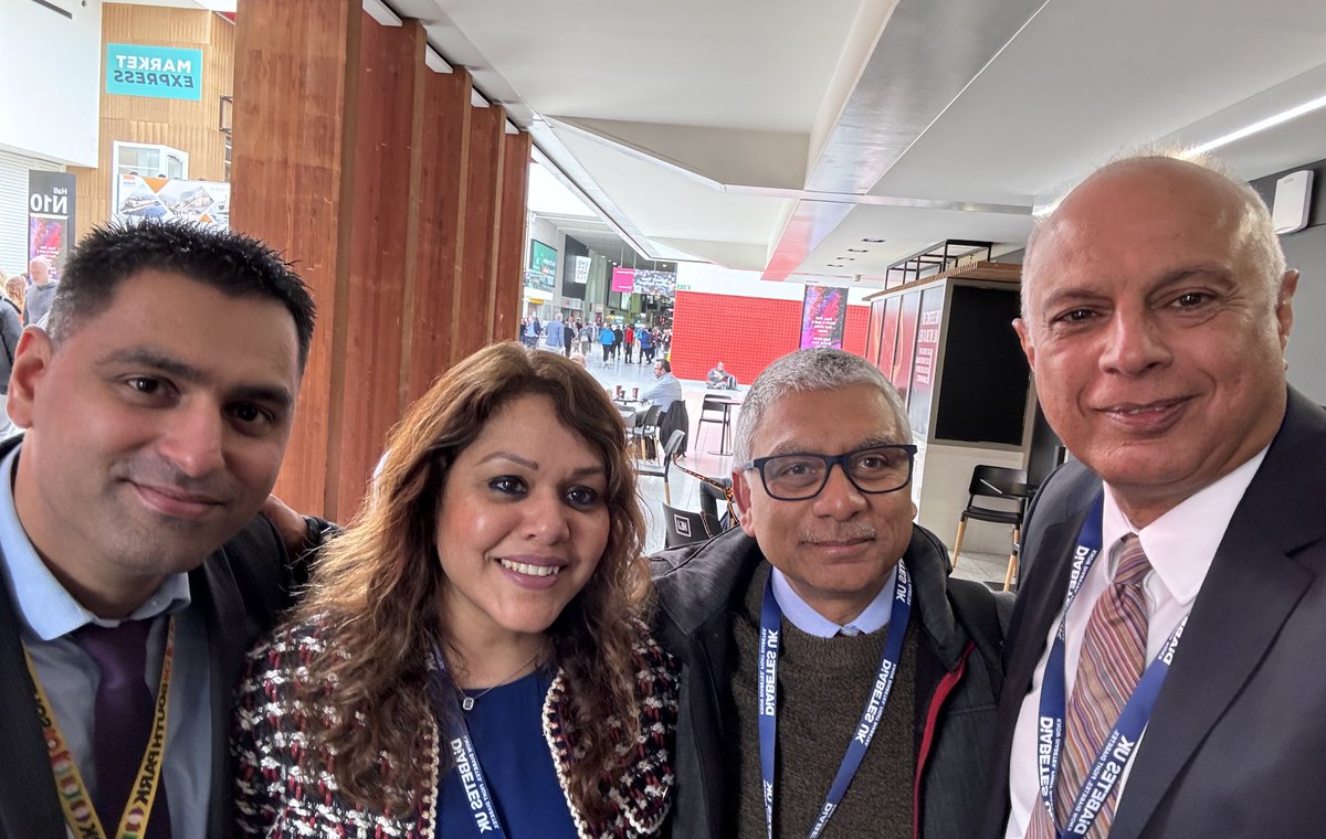 This is what we all love about face to face conferences - meetings close friends and catching up! @DiabetesUK #dukpc2024 @AmarPut @AliRacaniere @vinodpatel12345