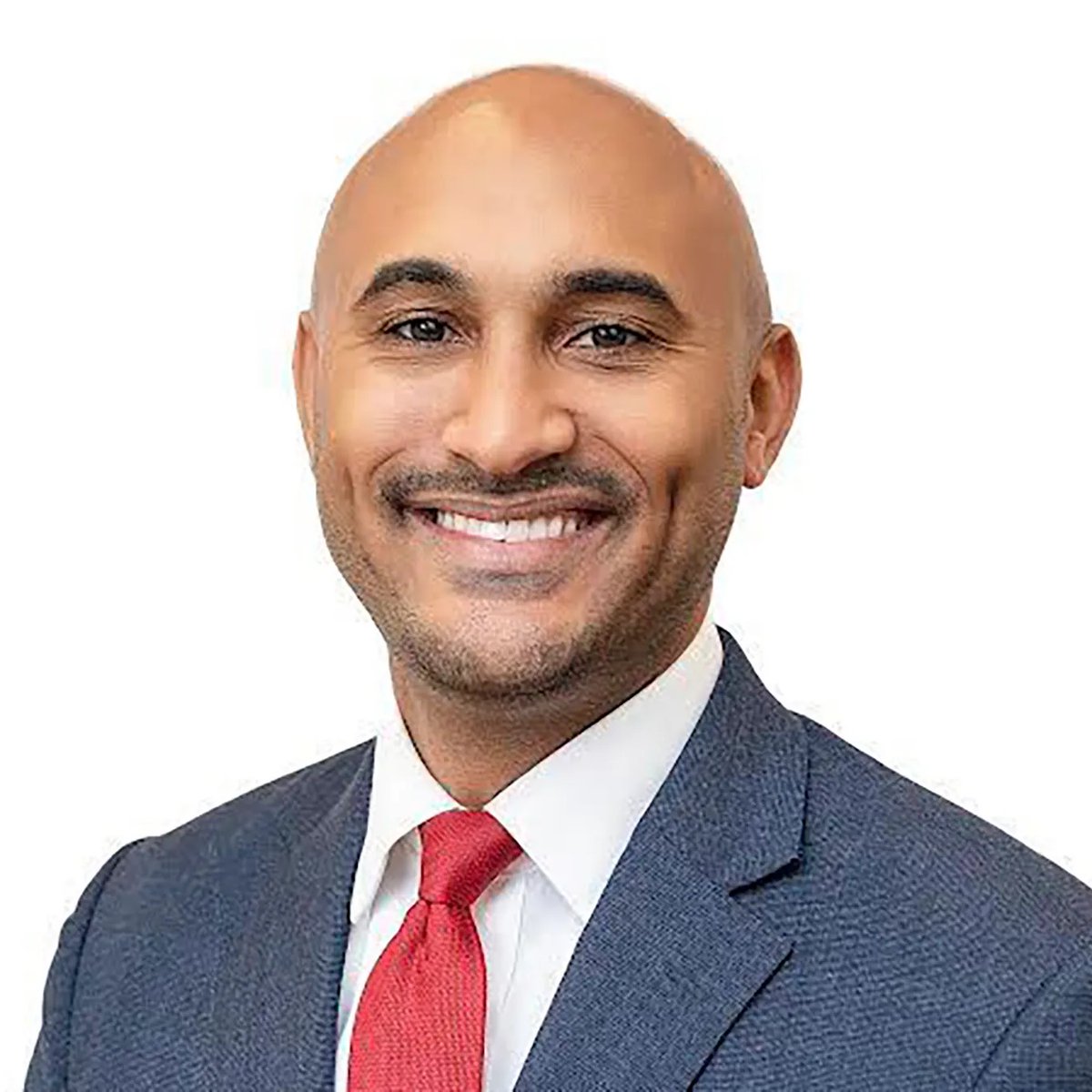 Congratulations to @ShomariFigures on last night’s victory in #AL02! 🎉 I am so excited to work with him and have him as a partner in Congress. I look forward to rolling up my sleeves and getting to work to elect @ShomariFigures to Congress in November!