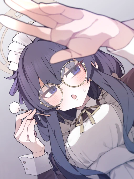 「なっ、なんで上見るんですか……」 