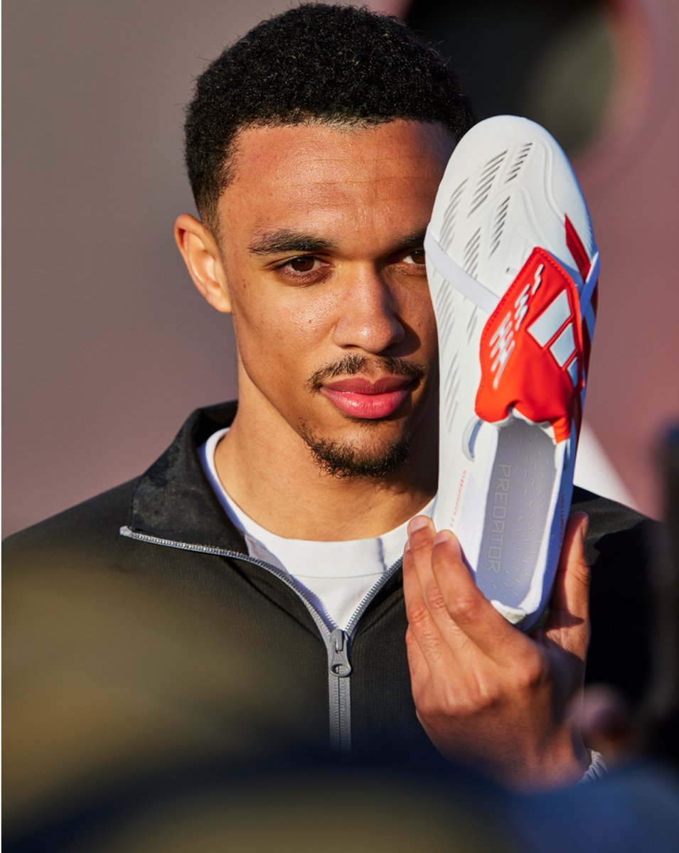 To celebrate the launch of the Predator 24 ‘Pure Strike’, @adidasfootball hosted an event with @TrentAA in which they invited hundreds of Liverpool-based ballers to take on the '66 Second Challenge'. Full story: backoffice.soccerbible.com/news/2024/04/a…