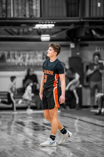 🏀Sophomore guard @braeflynn3 from Harbor Springs MI, shines bright! 🌟Earned 2nd team @AP_Sports and 3rd team @freepsports all-state honors. A rising star to watch! 🏆 @HSRAMHOOPS @grstormbb @PrepHoopsMI @mittenrecruit @midwestprephoop @drewkochanny @hsramhoops @JamesCook14