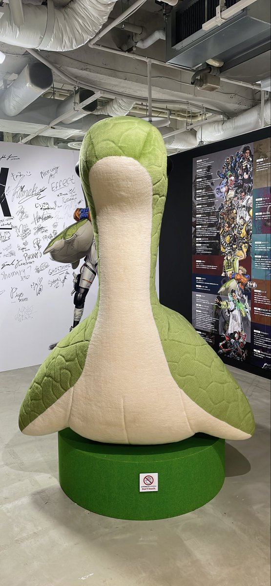 BETTLOVE2's tweet photo. 🦕✨🦕
パルコ札幌で開催中の
#APEXLEGENOS
いきなり
目に飛び込んできた笑
🦕✨🦕 https://t.co/7Hjq26mWvR