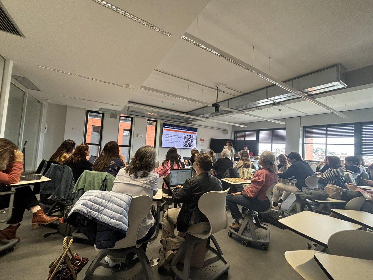 L’analisi d’evidències en la pràctica educativa, a través dels incidents crítics, eina de creixement de la identitat docent #mentoria #xerpa #educacio <a href="/EscolesFEDAC/">Escoles FEDAC</a> <a href="/BlanquernaFPCEE/">Blanquerna FPCEE</a> <a href="/evaliesa/">Eva Liesa</a> <a href="/paula_mayoral1/">Paula Mayoral</a> <a href="/marcfsola/">Marc Franco Sola</a> <a href="/MireiaCivis/">Mireia Civis</a>