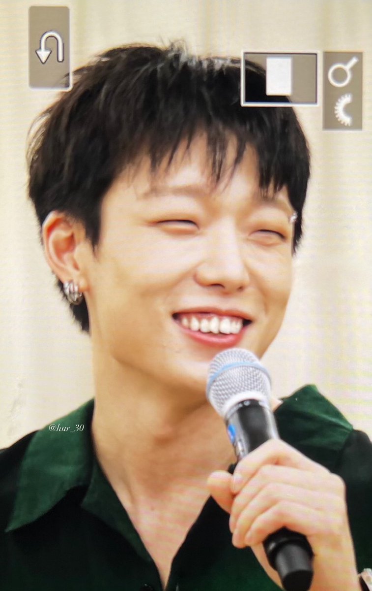 hur_30's tweet photo. 240417 헬로라이브 대면

💚💛

#iKON #아이콘 #김지원 #BOBBY #바비 #バビ
@bobbyranika https://t.co/7aGHOdrAF8