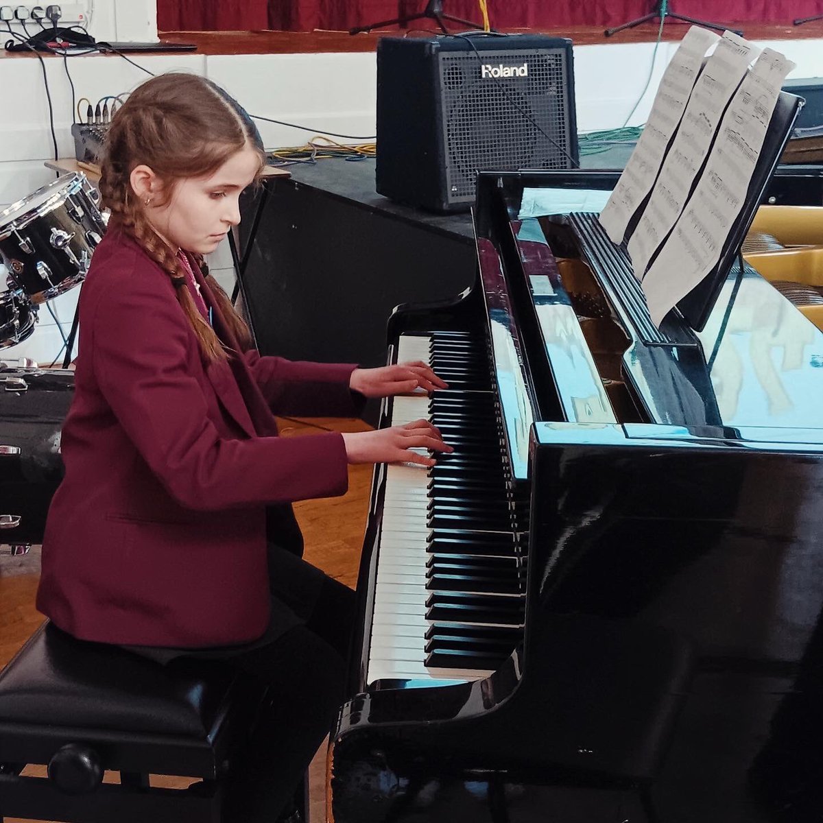 StroudHigh's tweet photo. We had a brilliant day of #shshousemusic yesterday with students from all year groups taking part 🎶 Many thanks to cellist, Emma Denton, for being our guest judge, and a big well done to overall winners #shsarundel 🏆👏💜

#spiritoffun #everythingispossible https://t.co/kGfIcEhWiG